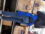 Im just standing there taping her azz like its ok
