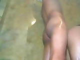Marokkaanse MILF onder de Douche 1