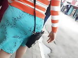 Velho com a calcinha marcando 