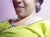 Tamil housewife boobs show