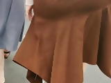 Diosa madura en falda 