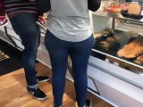 Jewish PAWG at the deli!