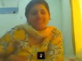 Lahori housewife Saba showing big boobs on webcam
