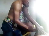Couturier baise une cliente