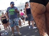 Thick Rave Girl Bouncing Juicy Ass