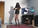 musulmane en niqab montre ses gros nichons