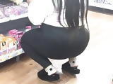 VPL Black Phatty walking in see-thru tights (5)