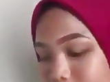 Malay- awek tudung romen Kat tangga